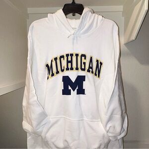 🏀🏟️ University of Michigan Wolverines Marquee Whiteout Hoodie 🏟️🏈